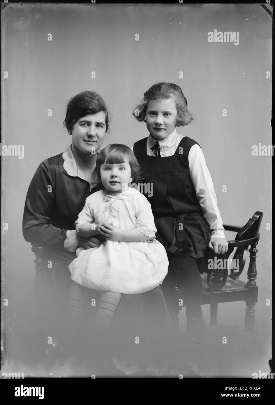 Annie, Eileen and Helena Lawrence, circa 1931, Wellington, by Berry ...