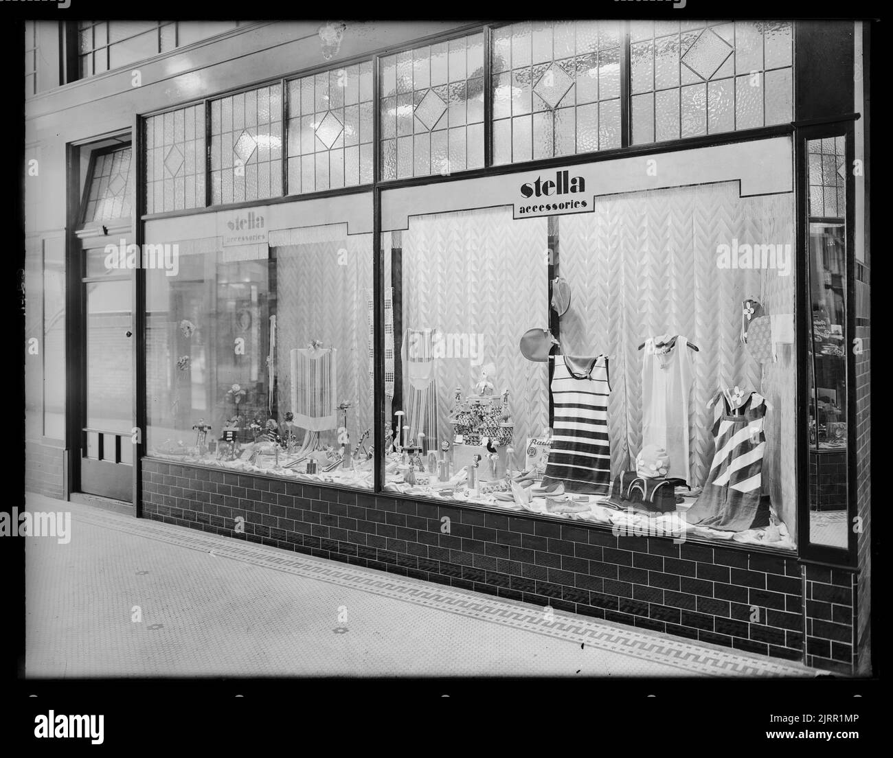 Burlington Arcade, corner of Dixon and Cuba Streets Stock Photo Alamy
