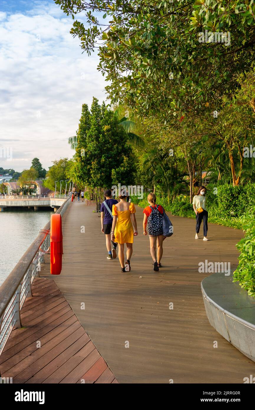 People walking on the Sentosa Boardwalk, Sentosa Island, Singapore Stock Photo