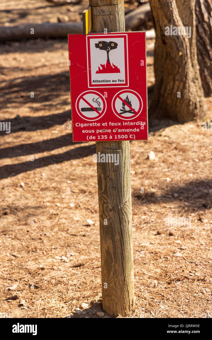 Forest Fire Prevention Sign In France Stock Photo Alamy forest-fire-prevention-sign-in-france-stock-photo-alamy