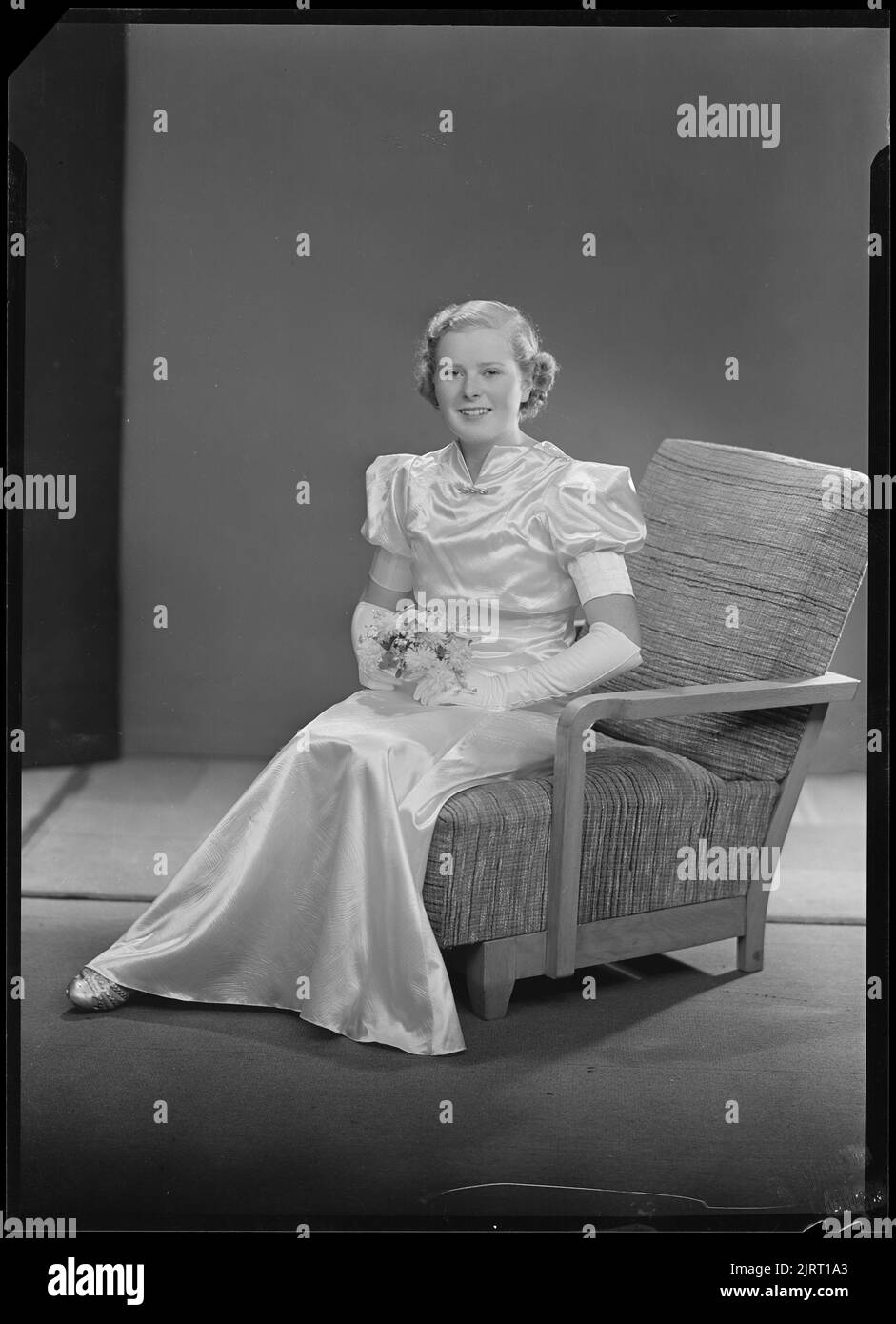 Miss June Bell, 1937, Wellington, by Spencer Digby Studios. Spencer ...