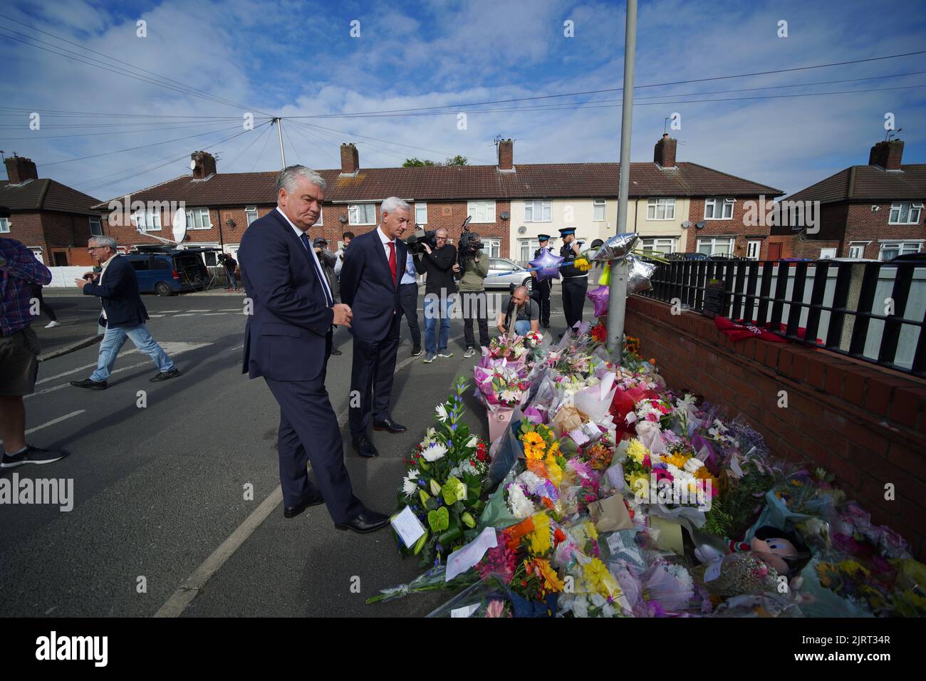 Ambassador of Liverpool FC, Ian Rush (right), and the Ambassador of Everton FC, Ian Snodin, visits the scene in Kingsheath Avenue, Knotty Ash, Liverpool, where nine-year-old Olivia Pratt-Korbel was fatally shot on Monday night. Picture date: Friday August 26, 2022. Stock Photo