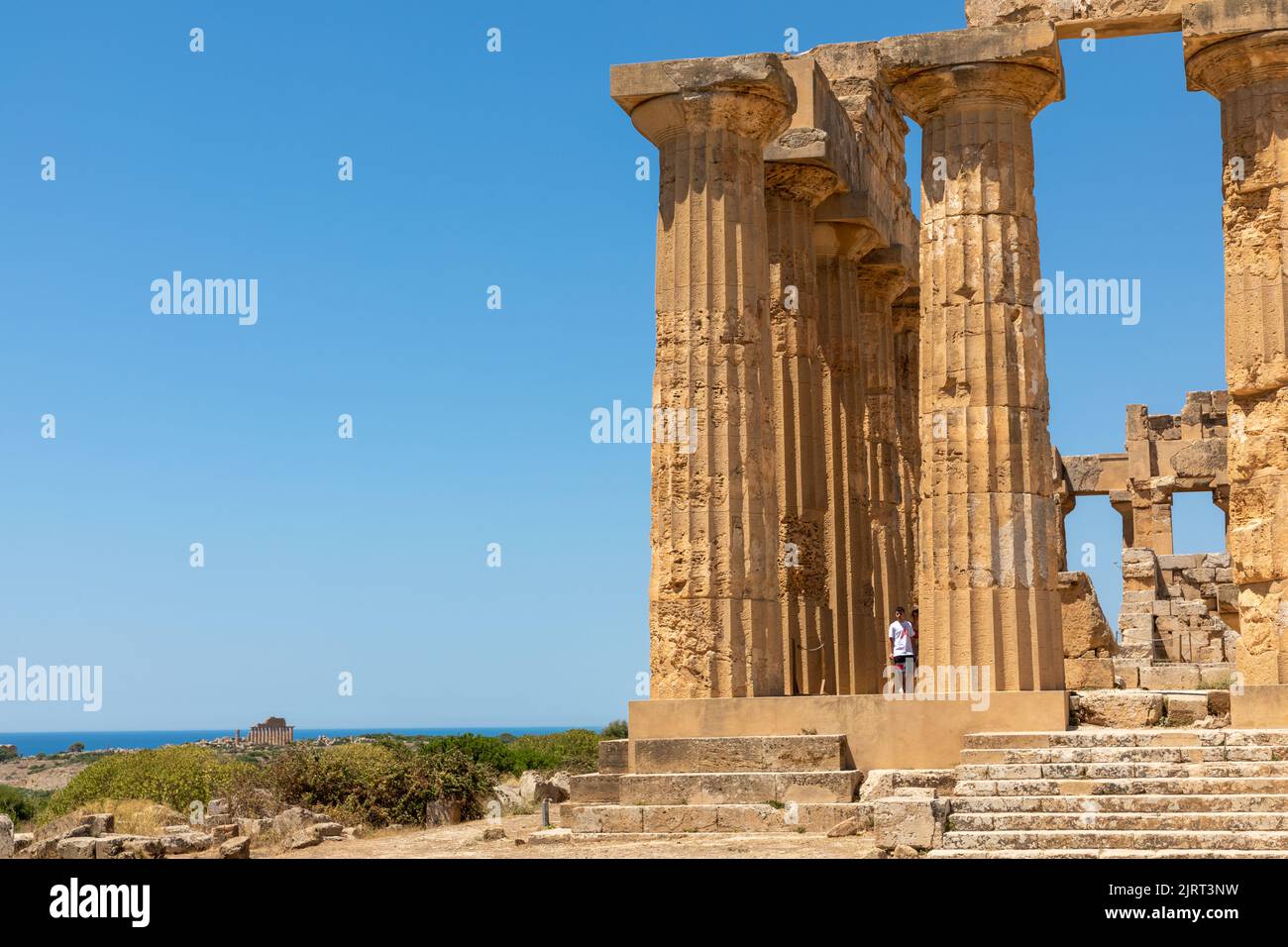 A view of the Temple of Juno, a Greek temple of the Doric order in the Valley of the Temples in Agrigento, Sicily, Italy Stock Photo
