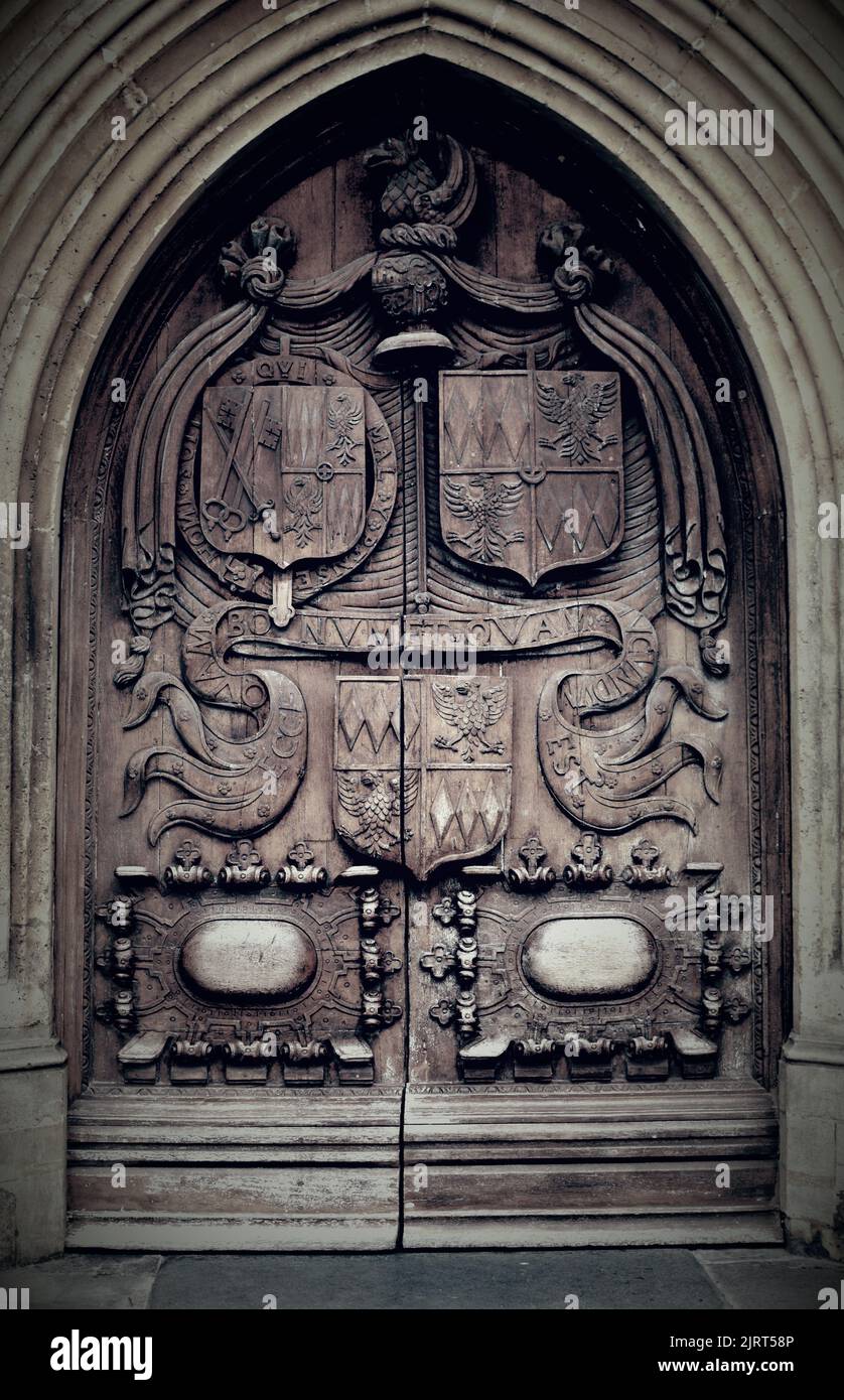 front door of bath abbey Stock Photo - Alamy