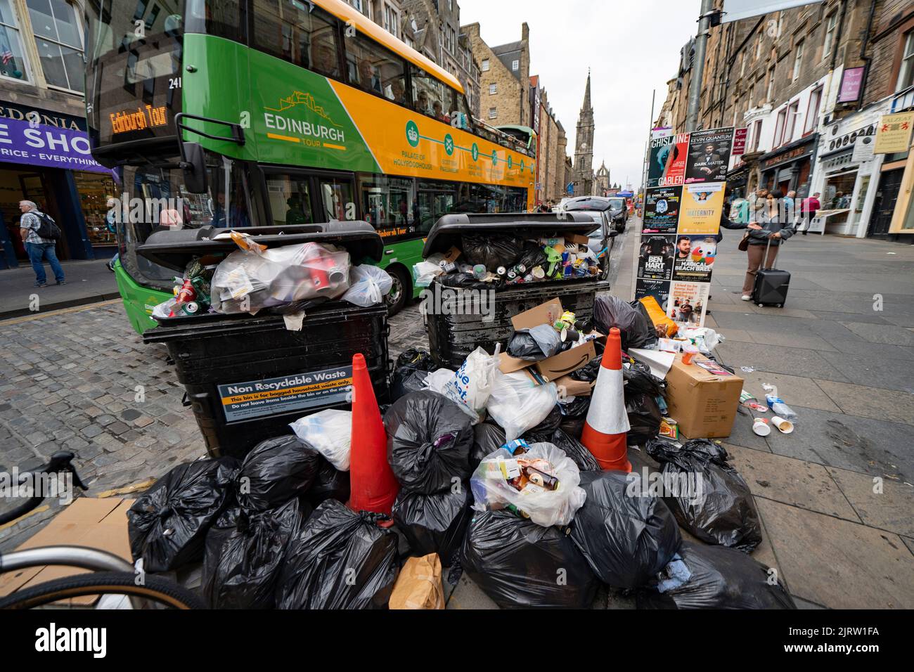 Royal mile edinburgh bins hires stock photography and images Alamy