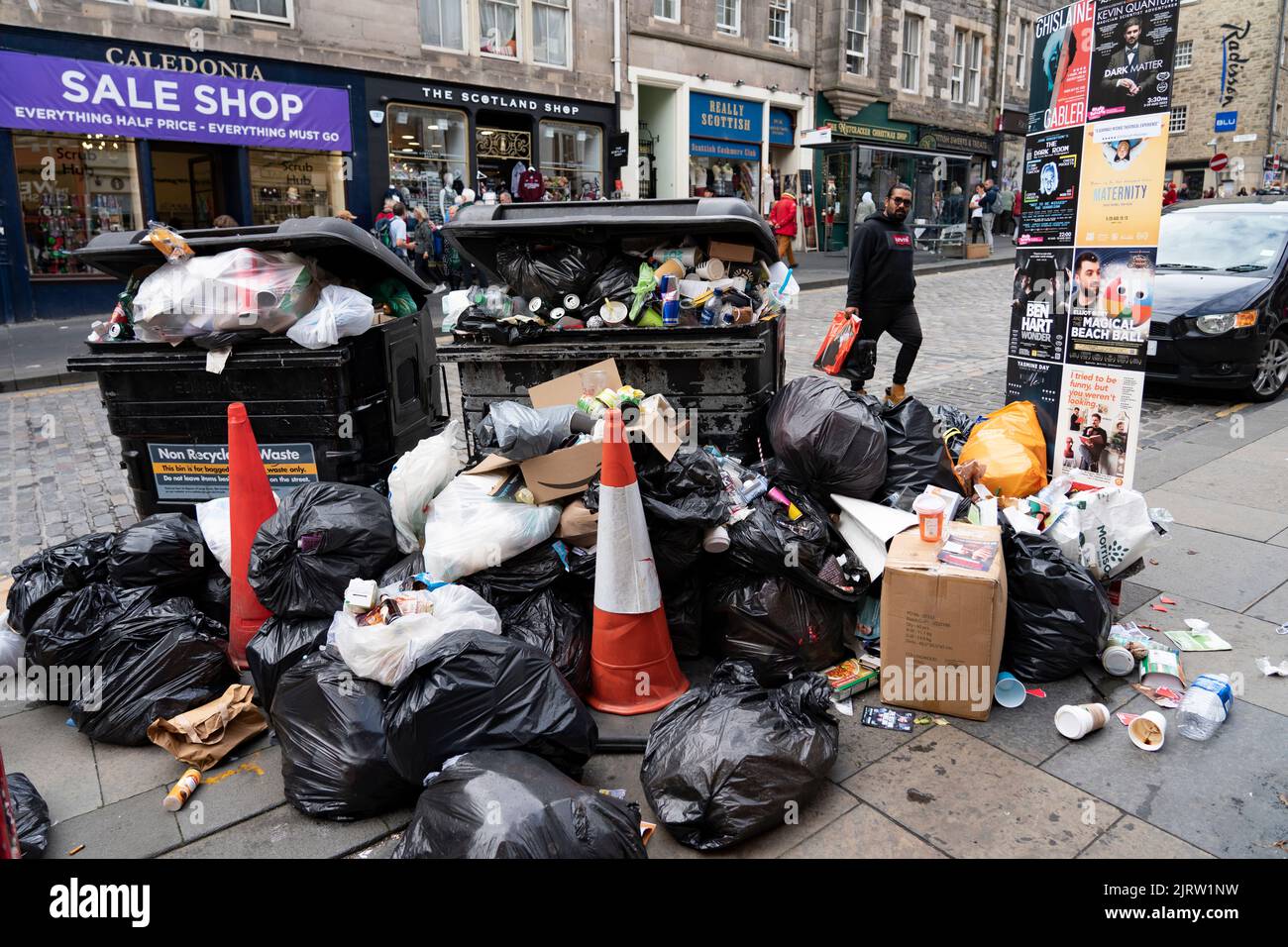 Royal mile edinburgh bins hi-res stock photography and images - Alamy