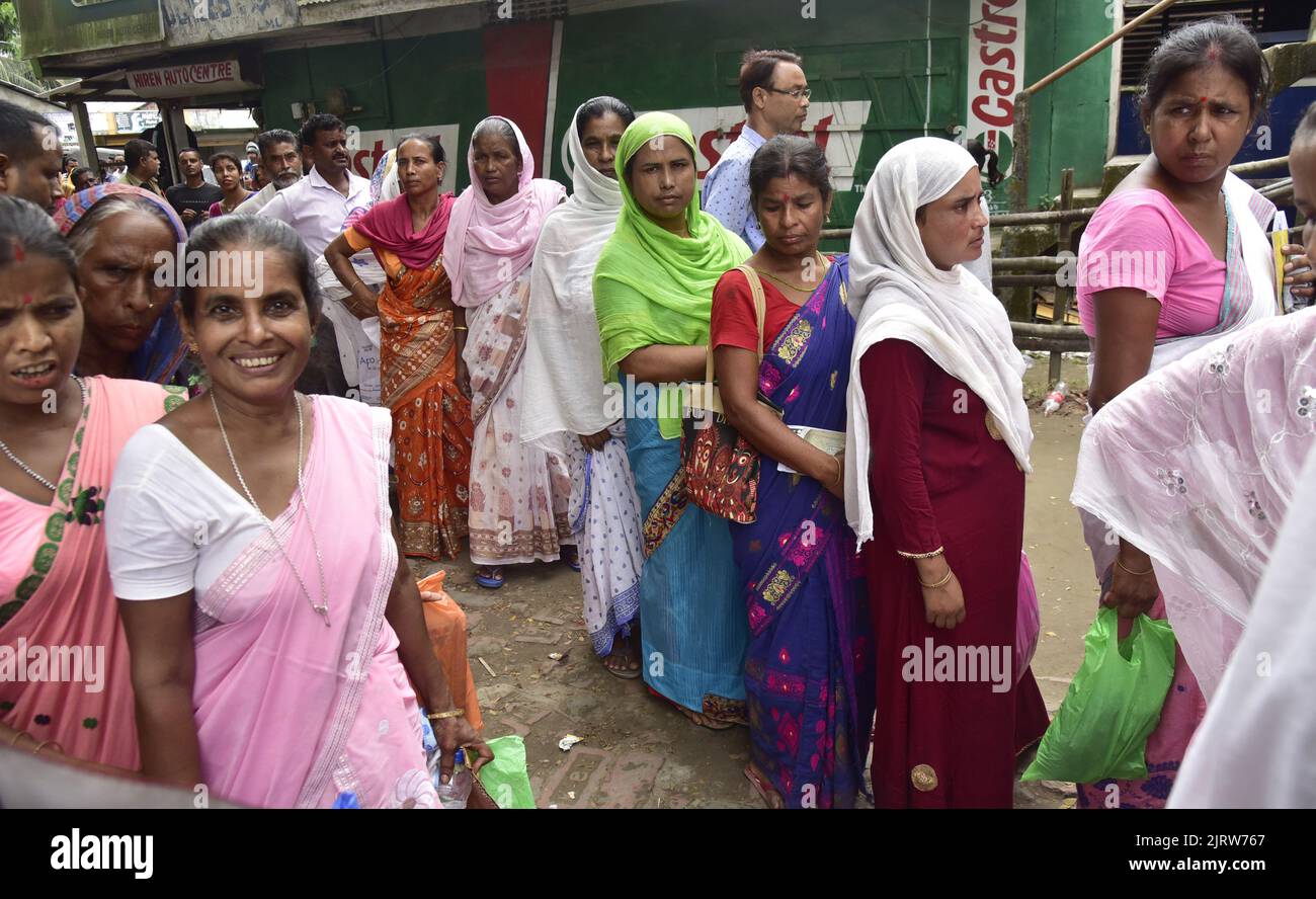 Guwahati, Guwahati, India. 25th Aug, 2022. Bank account holder queue to