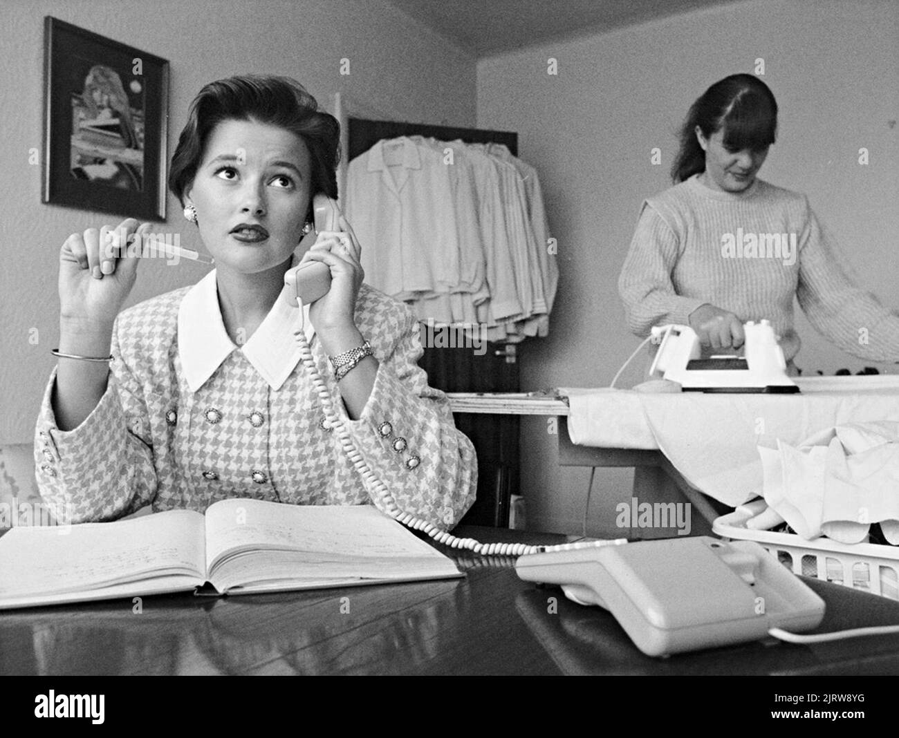 Young girl 1992 Black and White Stock Photos &amp; Images - Alamy