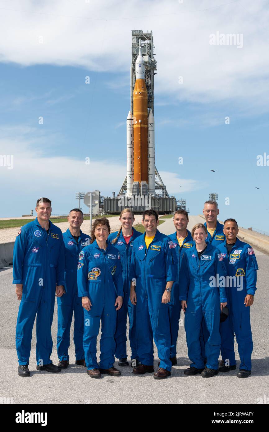 Cape Canaveral, United States of America. 23 August, 2022. NASA astronauts and astronaut candidates pose in front of the Space Launch System Artemis rocket at the Kennedy Space Center August 23, 2022 in Cape Canaveral, Florida. From Left: Canadian Space Agency Astronaut Jeremy Hansen, NASA Astronauts Drew Morgan, Christina Koch, NASA Astronaut Candidates Nicole Ayers, Jack Hathaway, NASA Astronauts Reid Wiseman, Zena Cardman, NASA Pilot Chris Condon, NASA Astronaut Joe Acaba. Credit: Josh Valcarcel/NASA/Alamy Live News Stock Photo