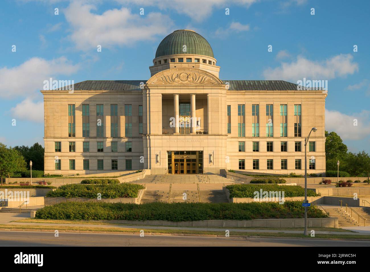 Iowa Supreme Court building at 1111 E Court Avenue in Des Moines, Iowa Stock Photo