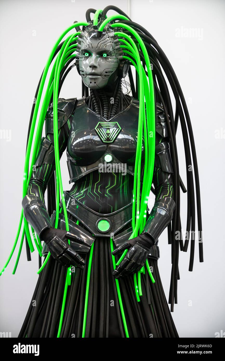 Cologne, Germany. 24th Aug, 2022. Gamescom 2022: Cosplay actor in costume of AI Shodan from first-person shooter System Shock Remake. Gamescom is the world's largest trade fair for computer and video games, at Koelnmesse in Cologne, Germany. Photocredit: Christian Lademann / lademann.media Stock Photo