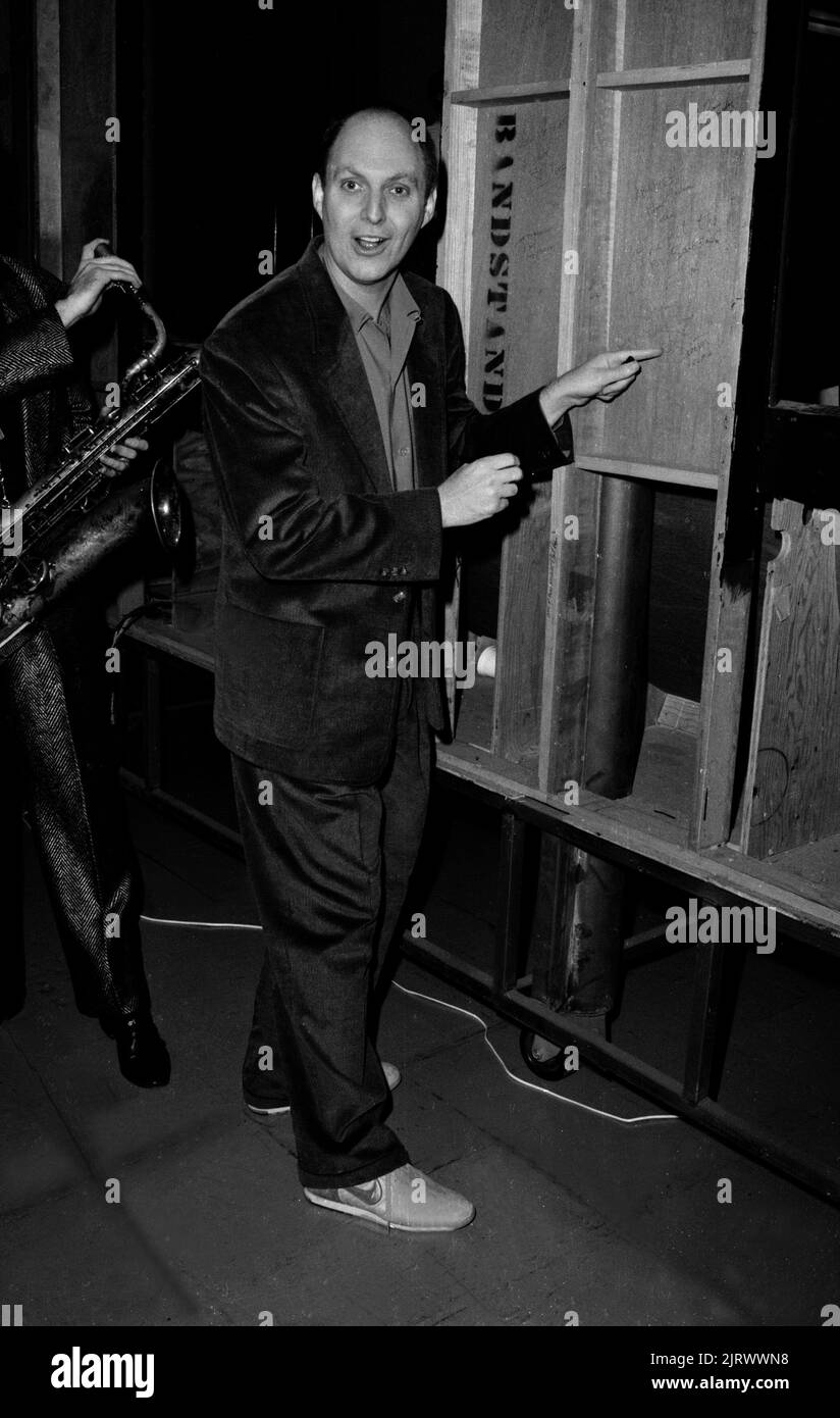 Billy Vera on American Bandstand in 1986  Credit: Ron Wolfson  / MediaPunch Stock Photo