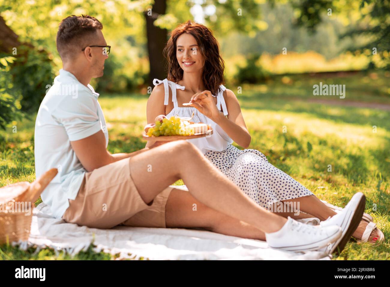 Woman having picnic park hi-res stock photography and images - Alamy
