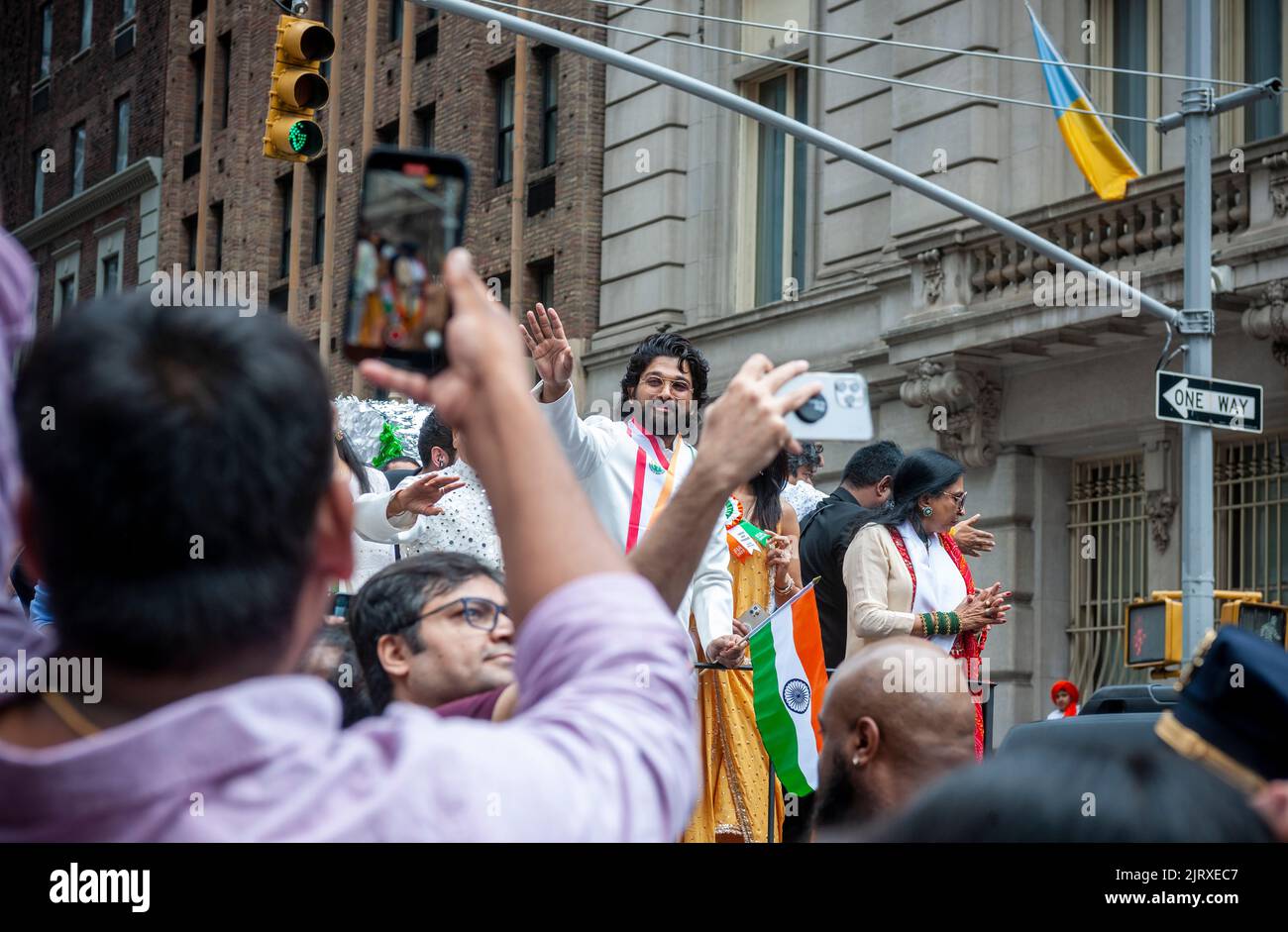 Retransmission correcting spelling of Allu Arjun. Bollywood star Allu Arjun waves to his adoring fans at the Indian Independence Day Parade on Madison Avenue on Sunday, August 21, 2022. (© Richard B. Levine) Stock Photo