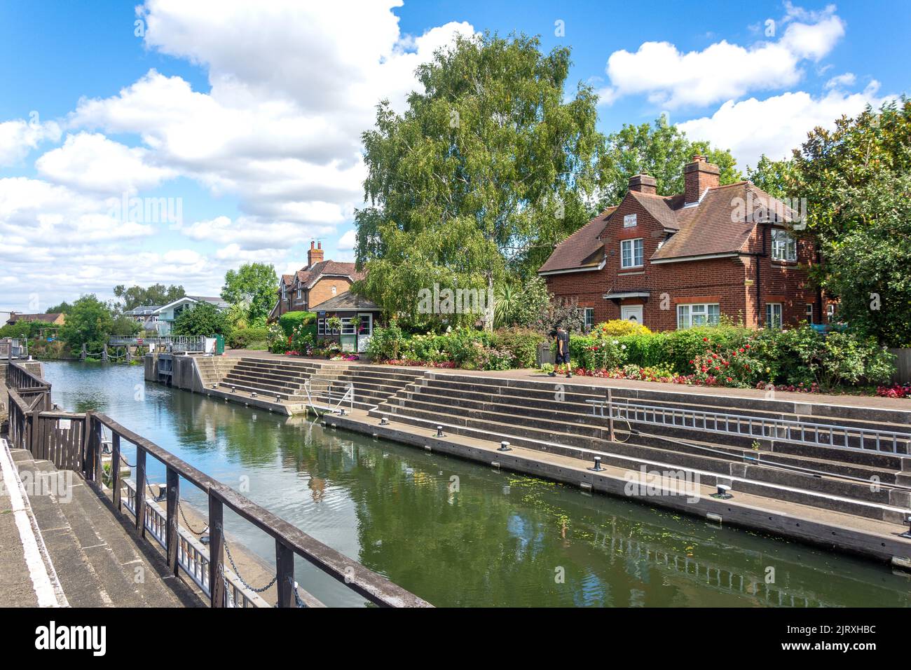 Old Windsor Lock, Thames Path, Old Windsor, Berkshire, England, United