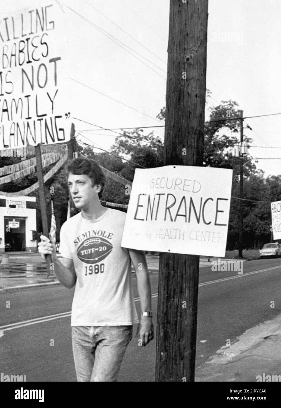 Demonstrators protest the killing of babies by abortion at the Tallahassee Feminist Women's Health Center in Tallahassee, Florida, near the Florida State University campus in 1980. (USA) Stock Photo