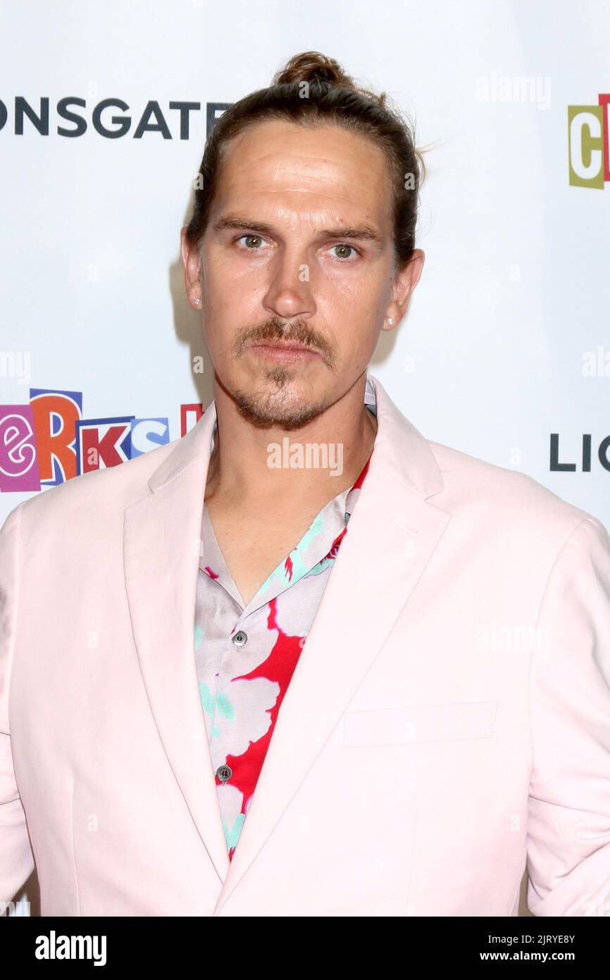 August 24, 2022, Los Angeles, CA, USA: LOS ANGELES - AUG 24:  Jason Mewes at the Clerks III Premiere at TCL Chinese Theater on August 24, 2022 in Los Angeles, CA (Credit Image: © Kay Blake/ZUMA Press Wire) Stock Photo