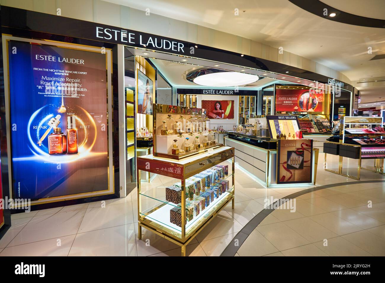 Grand daughter of estee lauder hi-res stock photography and images - Alamy