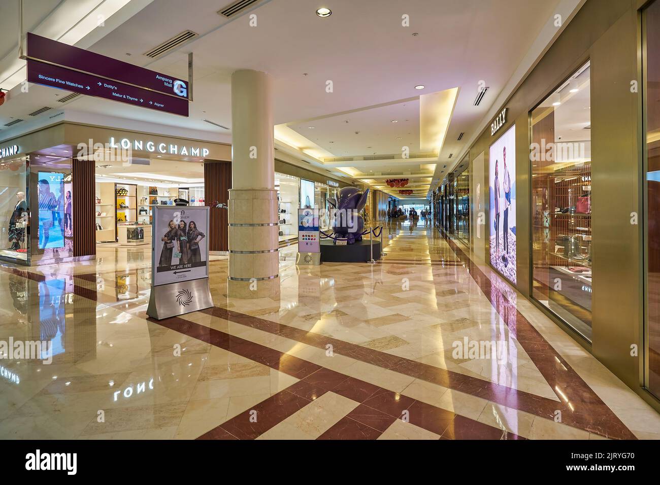Longchamp store interior hi res stock photography and images Alamy