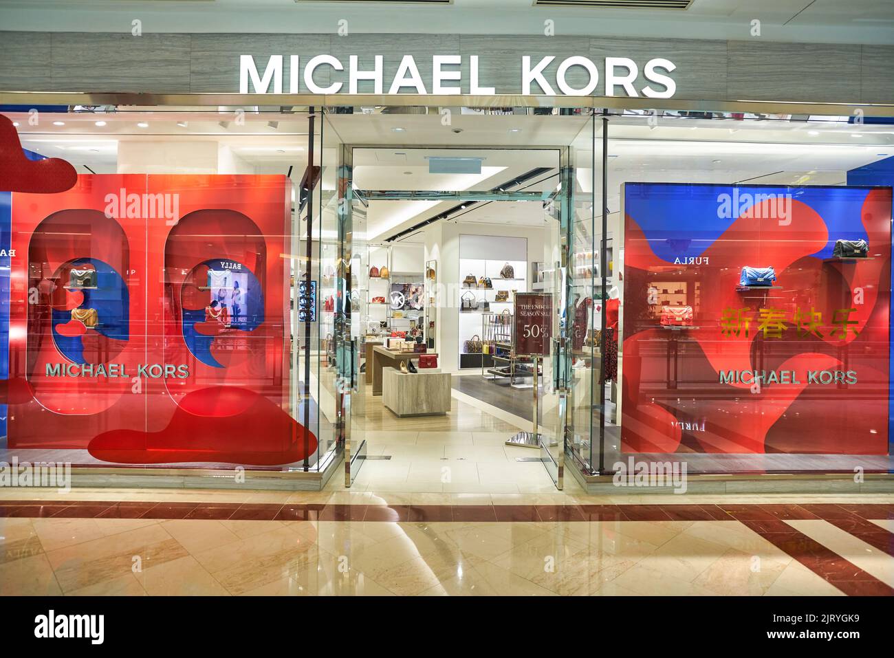 Michael kors outlet mall hi res stock photography and images Alamy