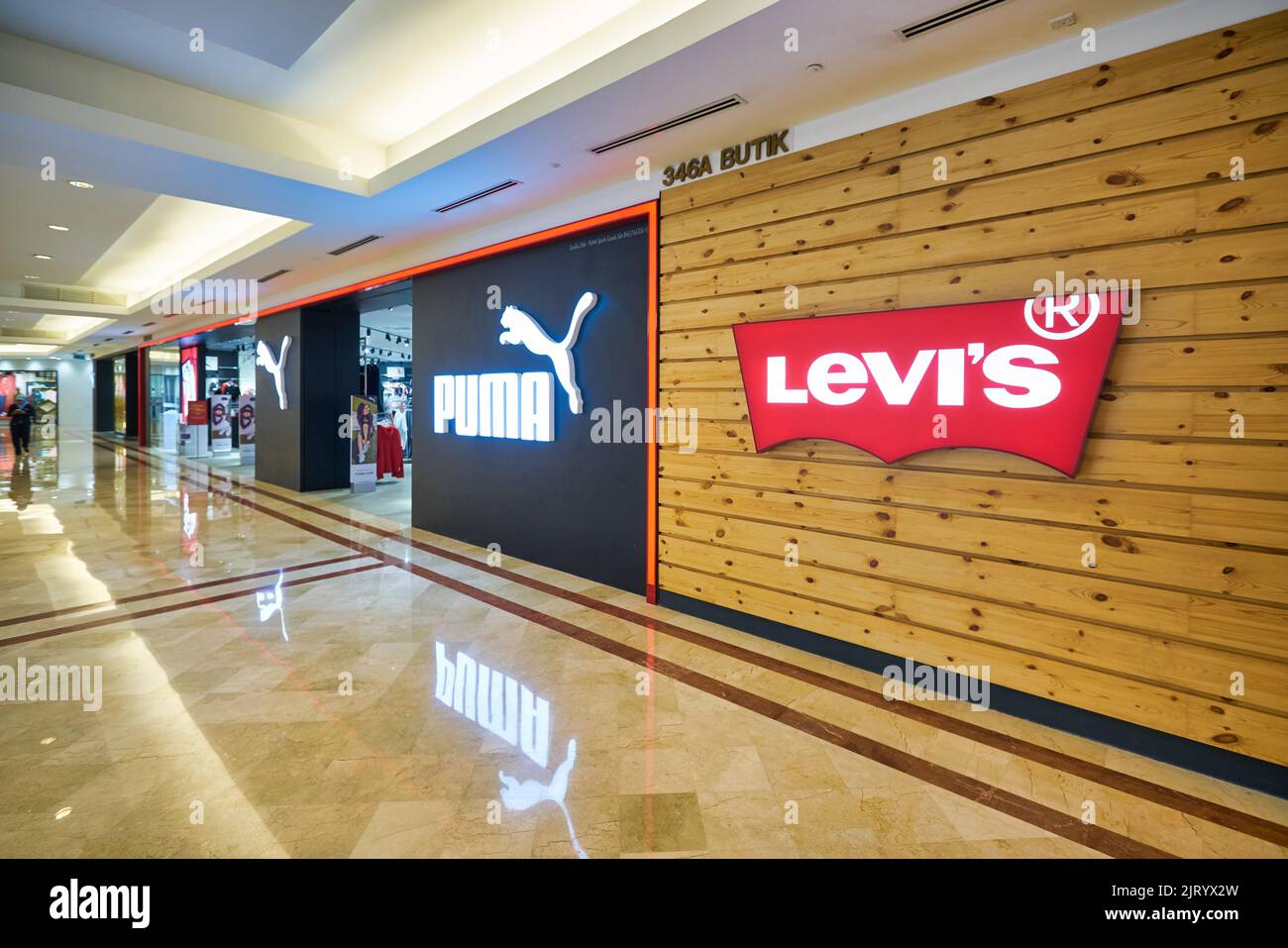 Puma store entrance hi res stock photography and images Alamy