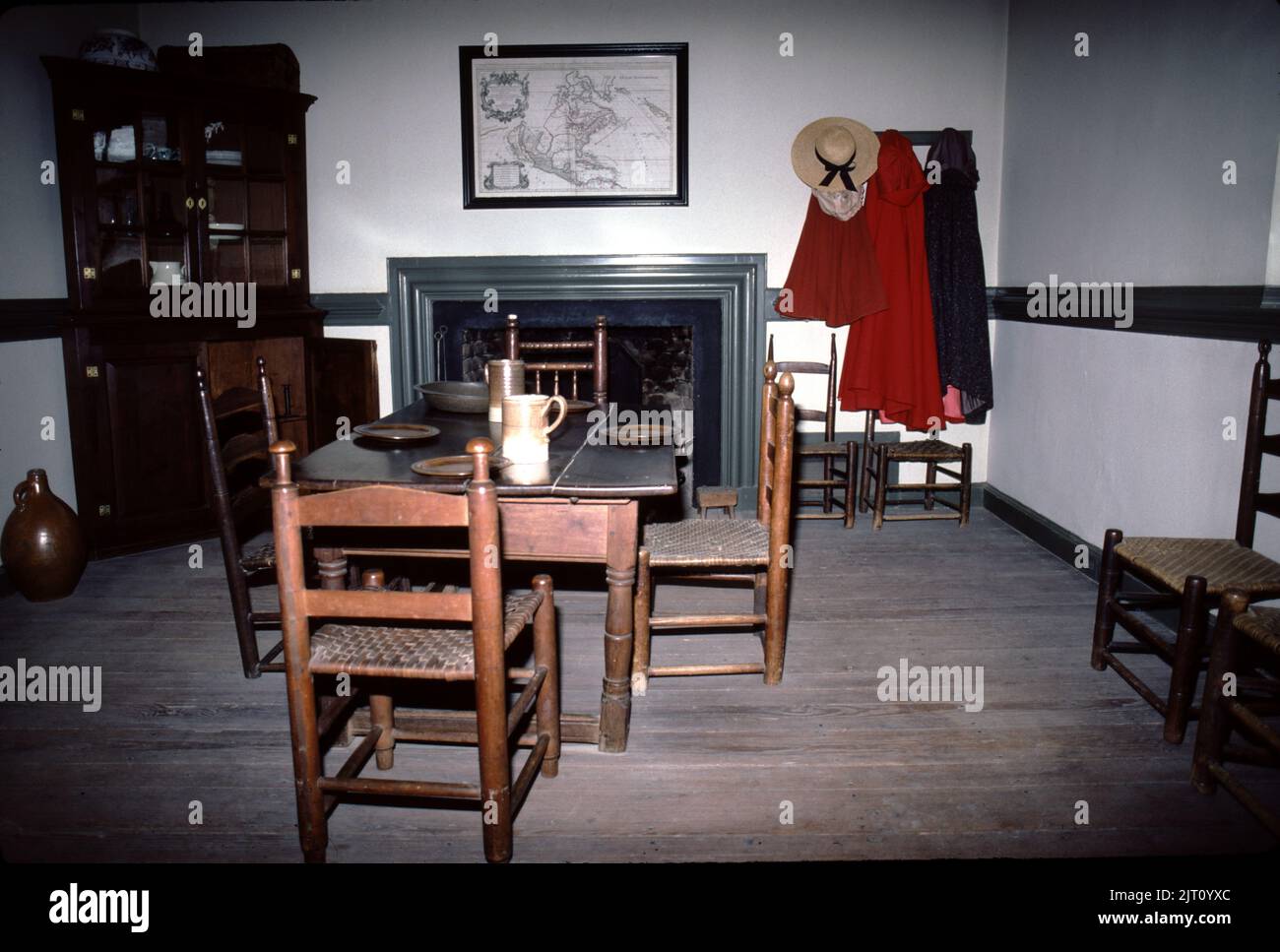 Colonial america home, 18th century hi-res stock photography and images ...