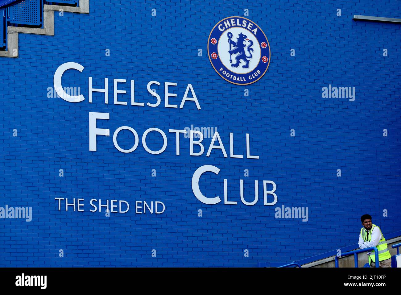 September 12, 2021, London, United Kingdom. The emblem of the Chelsea F.C.  football club on the background of a modern stadium Stock Photo - Alamy