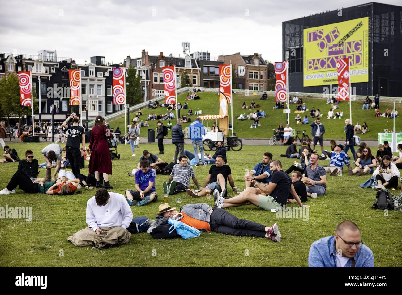 2022-08-27 14:49:15 AMSTERDAM - Audience during the second day of the