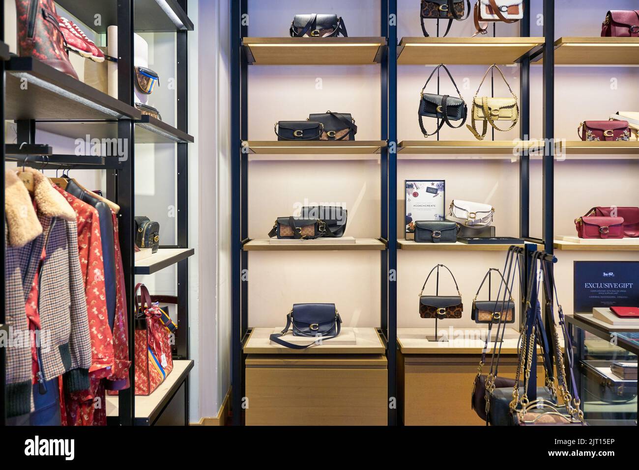 Coach bag store deals