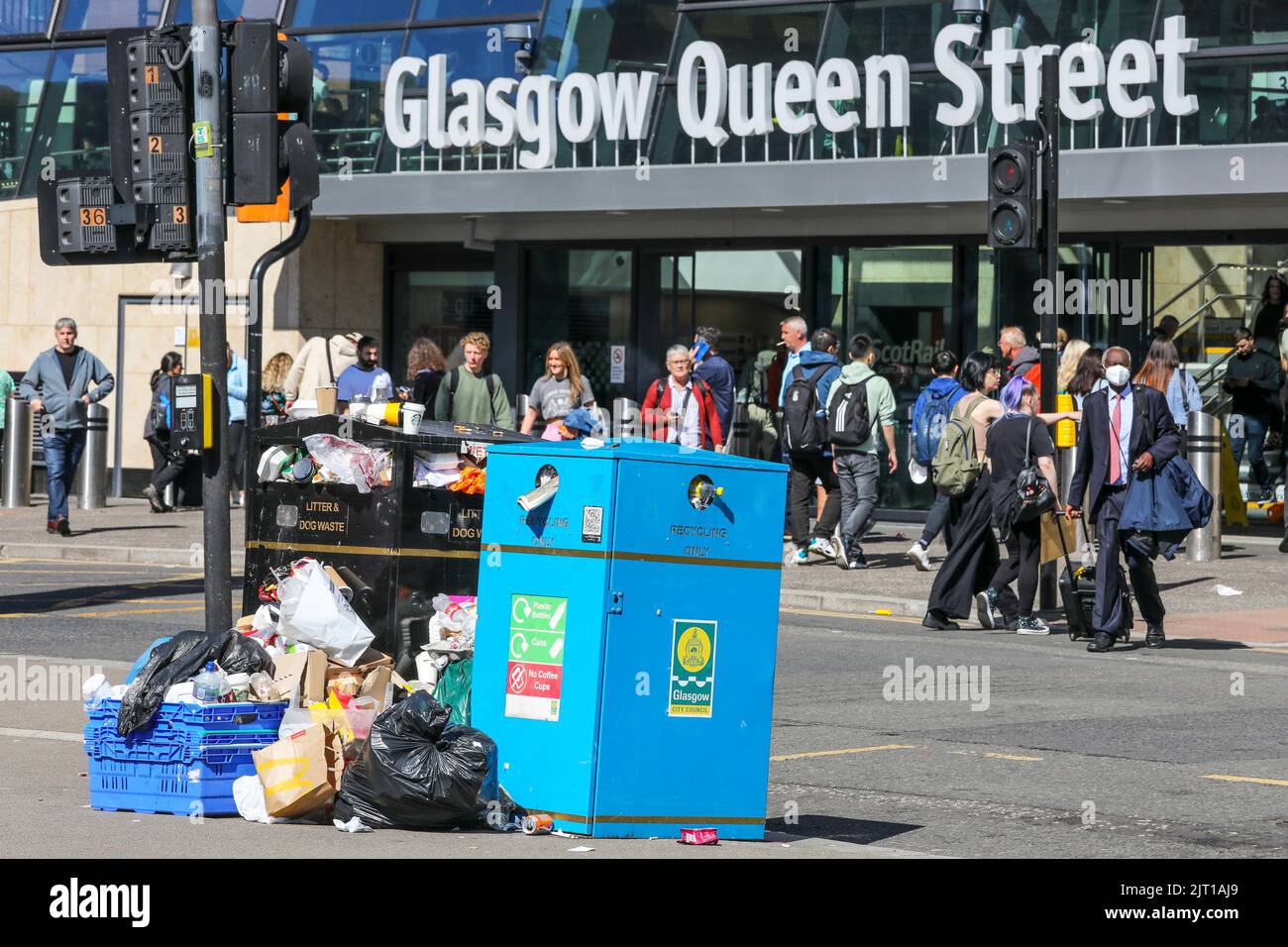 Bin collection glasgow hires stock photography and images Alamy