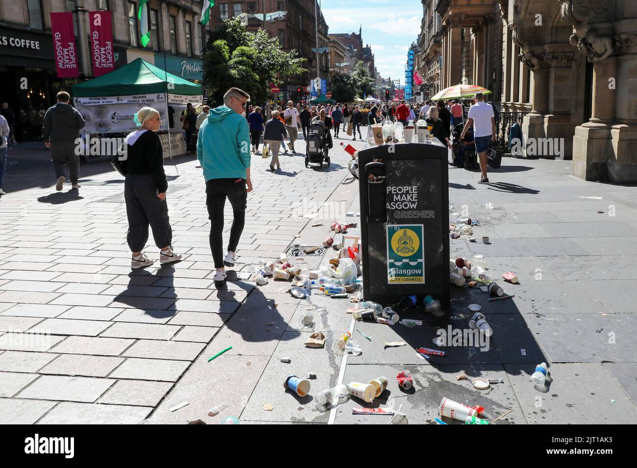 Bin collection glasgow hires stock photography and images Alamy