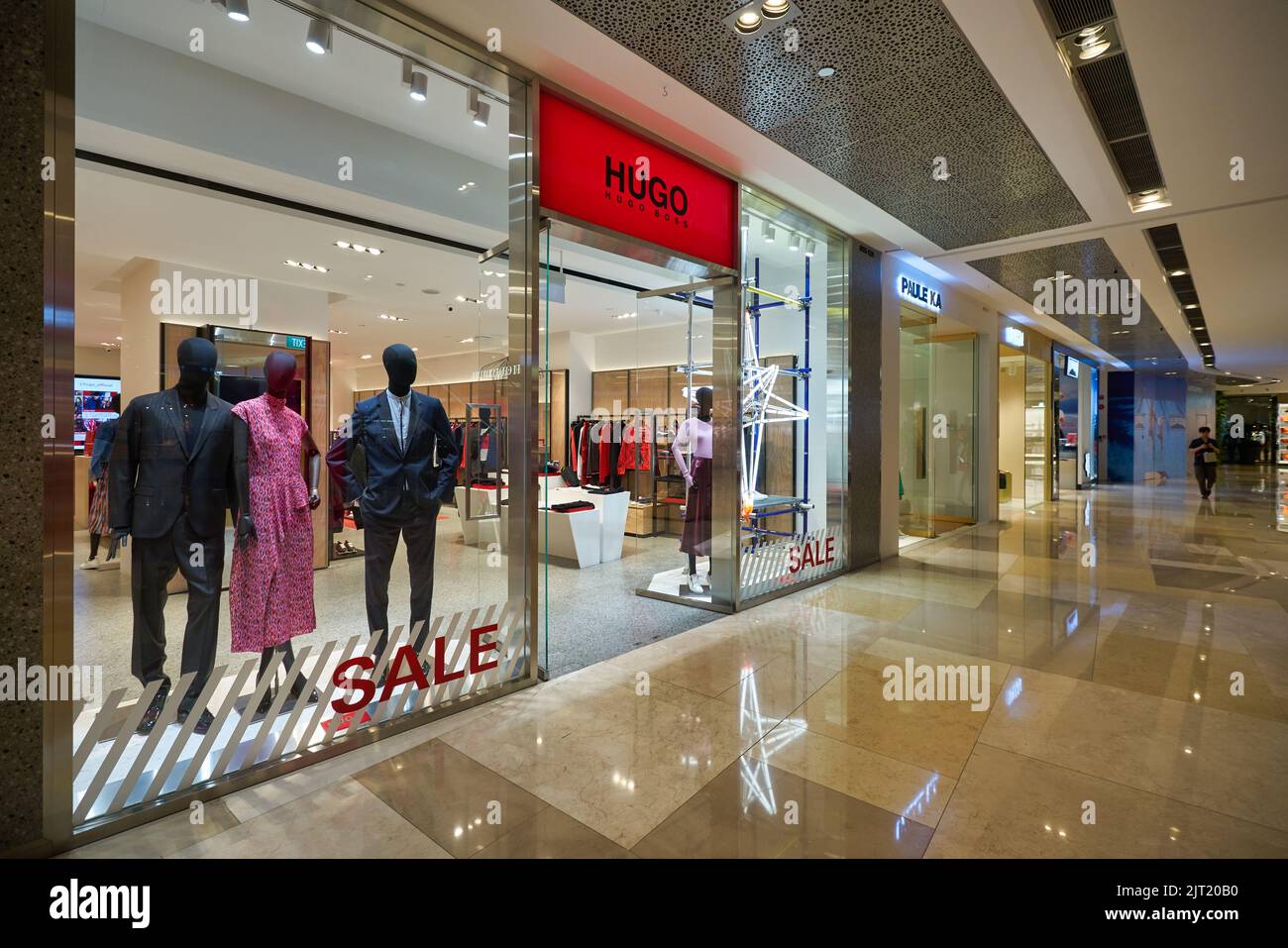 Hugo boss menswear hi-res stock photography and images - Alamy