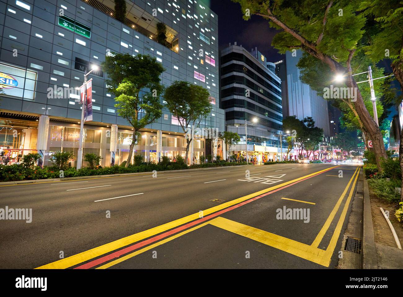 Singapore road markings hi-res stock photography and images - Alamy
