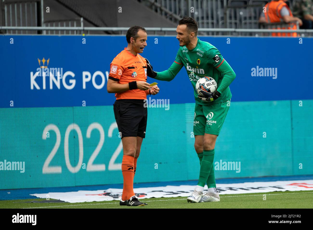 Referee Alexandre Boucaut and Oostende's goalkeeper Guillaume Hubert