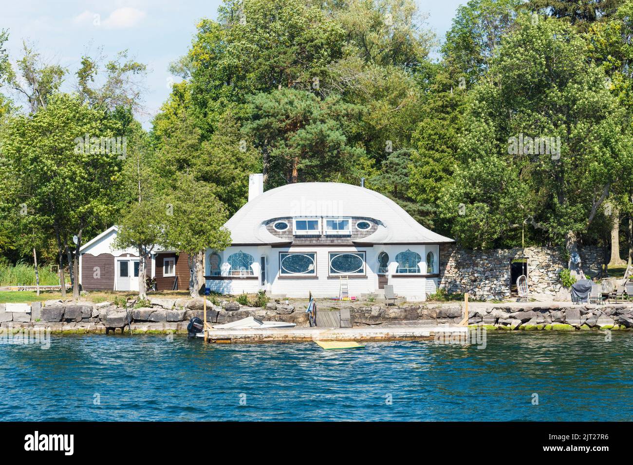 Napoleon's hat cottage in Admiralty group of islands, Wanderers channel, 1000 one thousand islands, Gananoque, Ontario, Canada Stock Photo