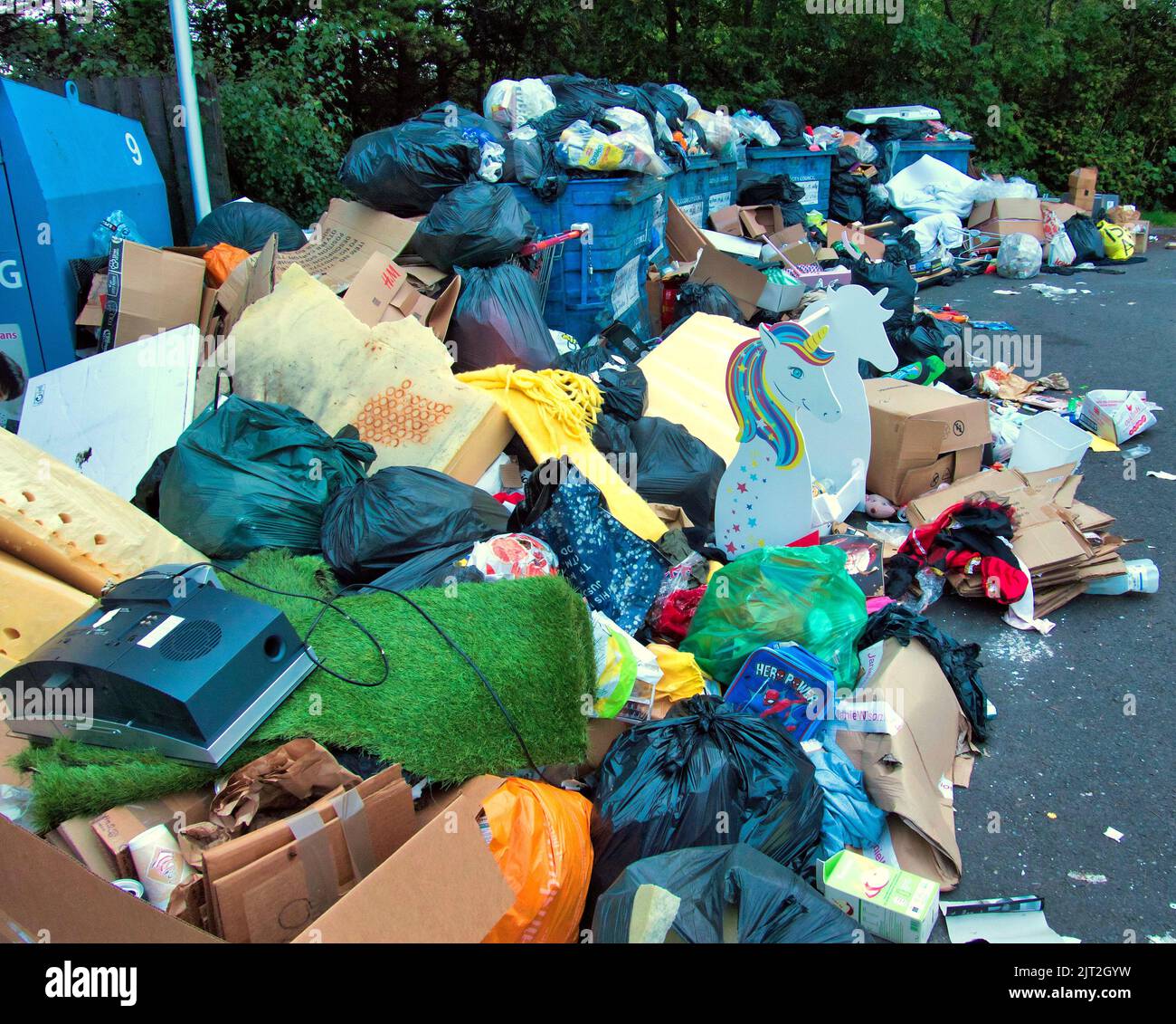 Council collection days hires stock photography and images Alamy