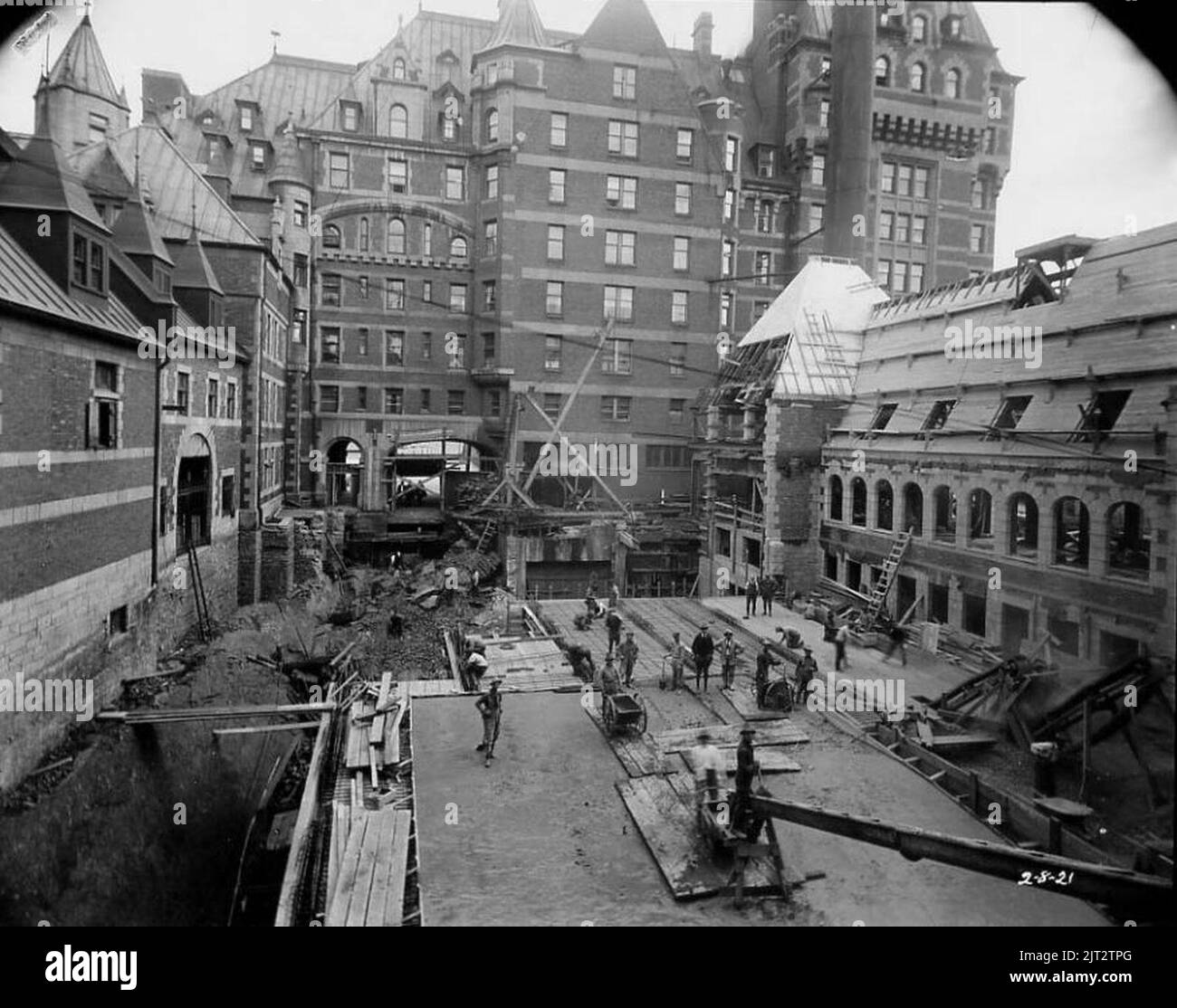 Chateau frontenac Black and White Stock Photos & Images Alamy