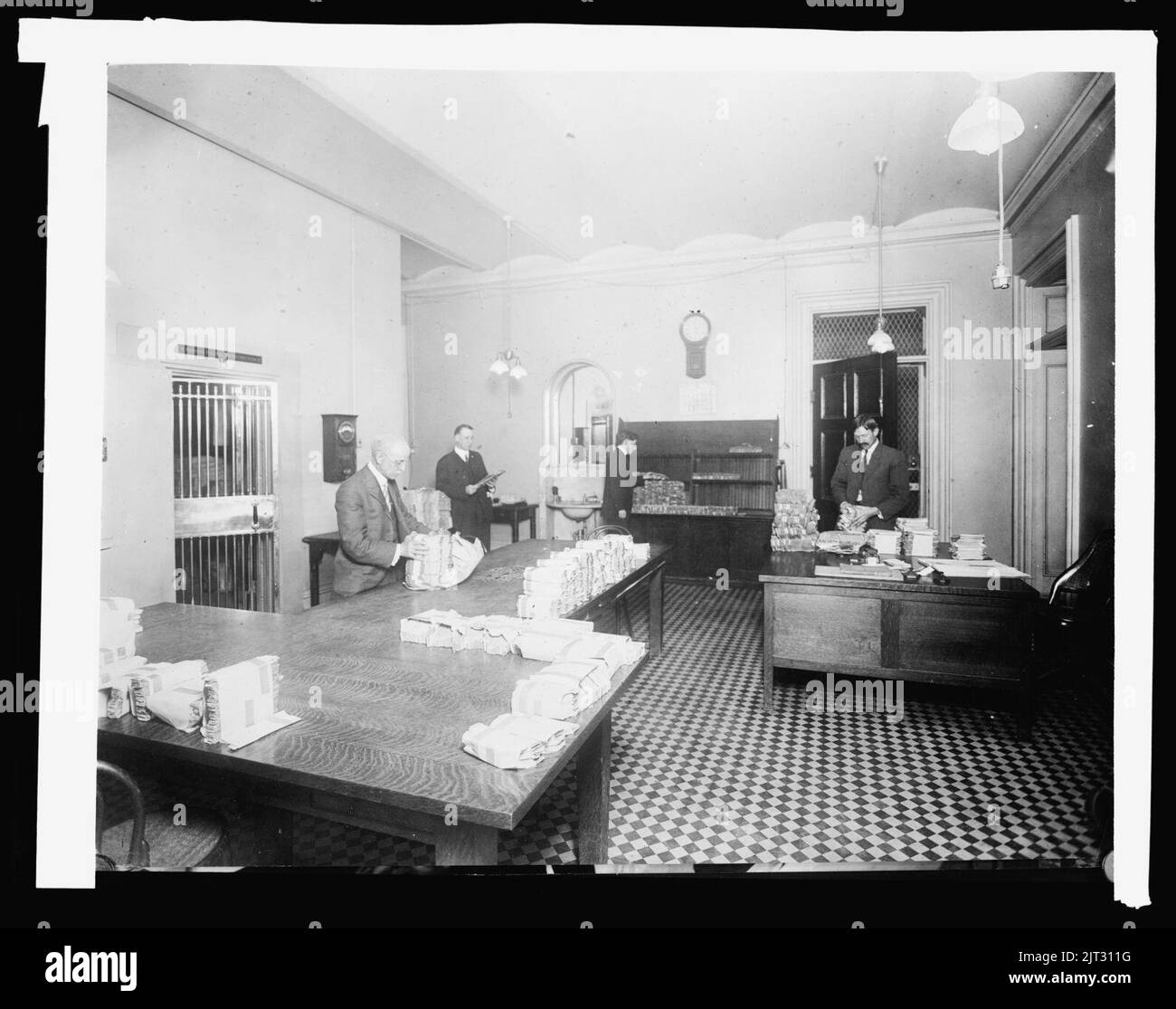 Comptroller of the currency Black and White Stock Photos & Images - Alamy