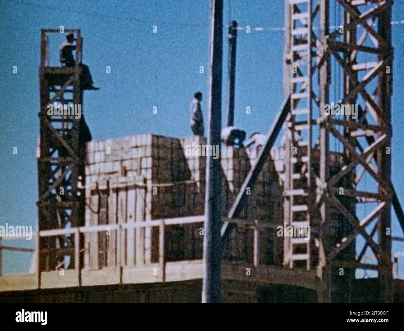 Trinity Test - 100 Ton Test - High Explosive Stack 002 Stock Photo - Alamy