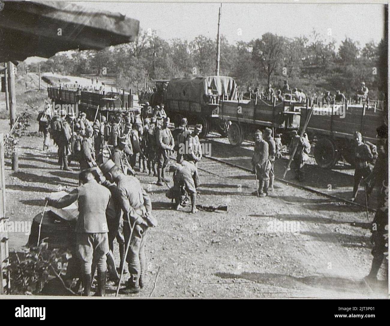 Truppentransporte m.d.Feldbahn a.d.Isonzofront.16.9.17 Stock Photo - Alamy