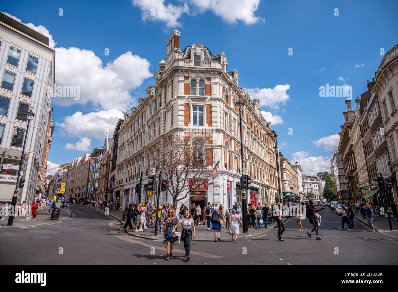 London, UK August 25, 2022 Exterior of a Five Guys restaurant in
