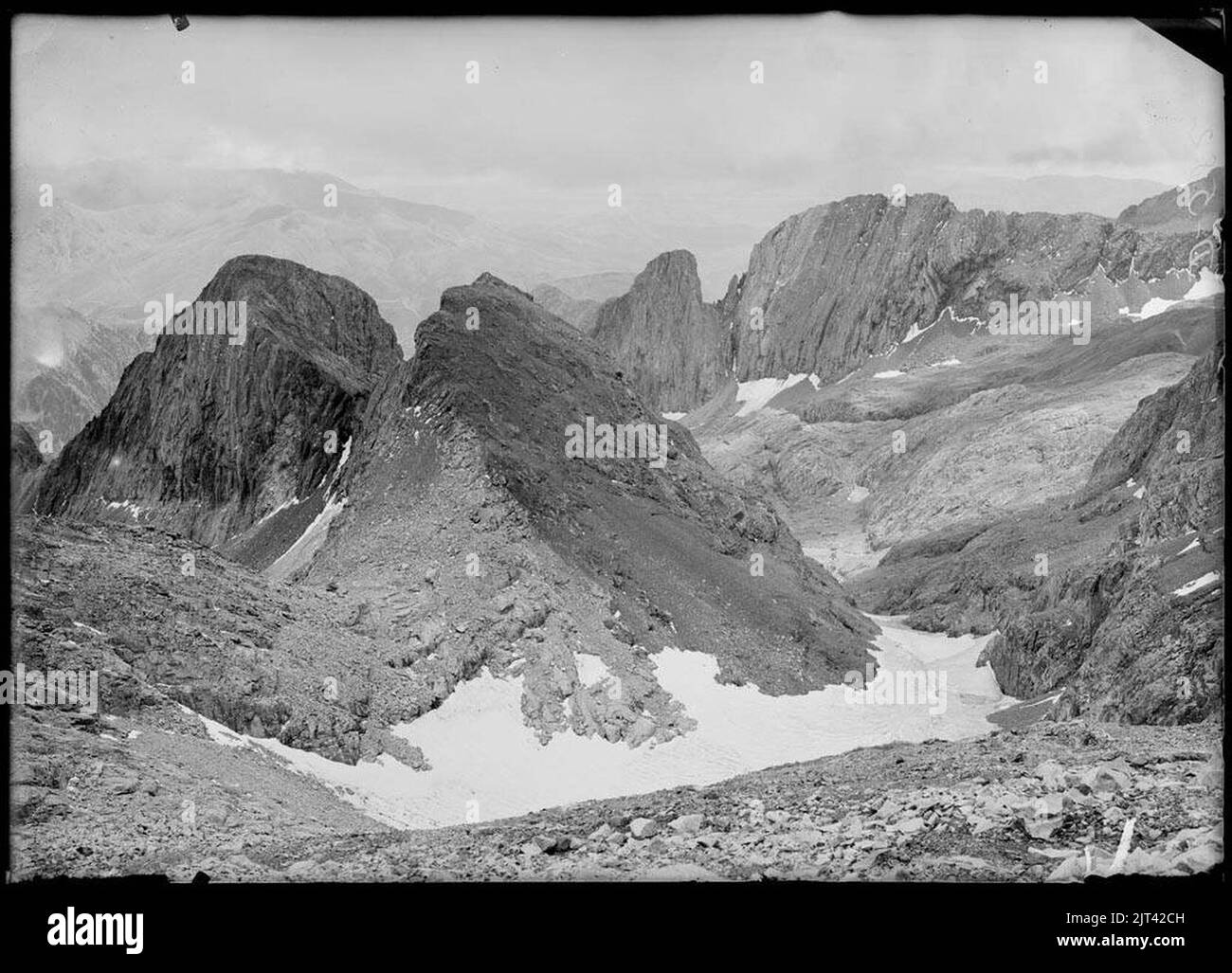 Tuques Black and White Stock Photos & Images - Alamy