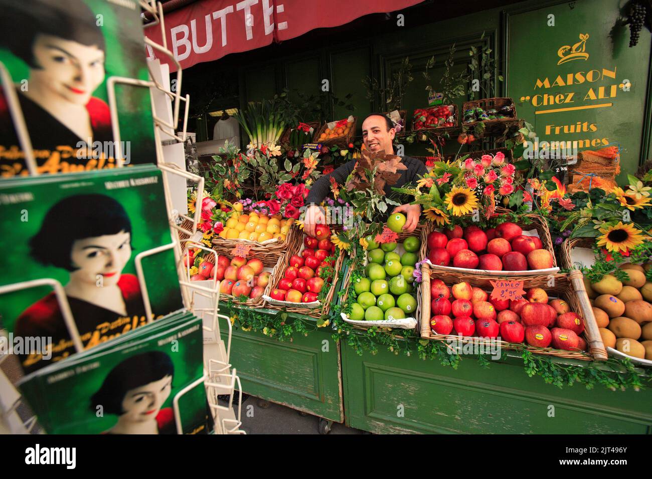 France. Paris (75) 18th arrondissement. Montmartre district. Grocery store Au marche de la Butte (Maison Collignon) used as the setting for the famous Stock Photo