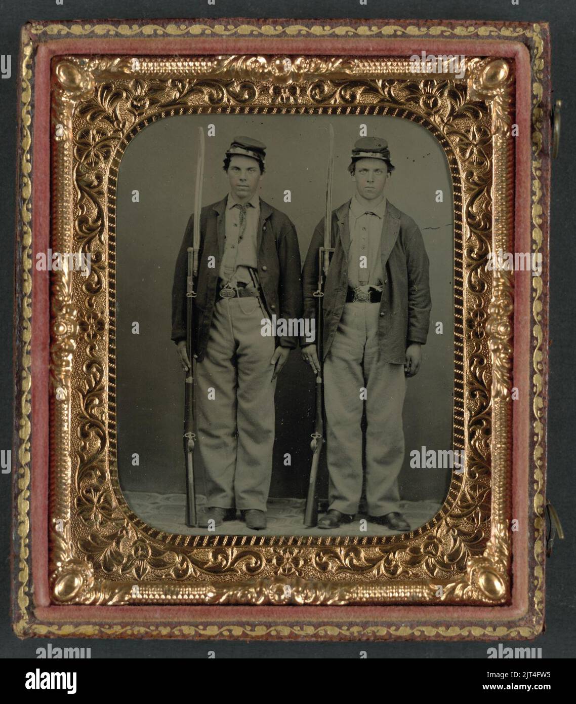 Two unidentified soldiers in Union uniforms with bayoneted muskets and ...