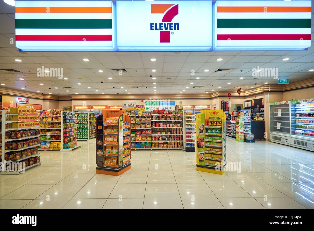 7-Eleven interior, 7-Eleven #34067 (3,102 square feet) 3963…