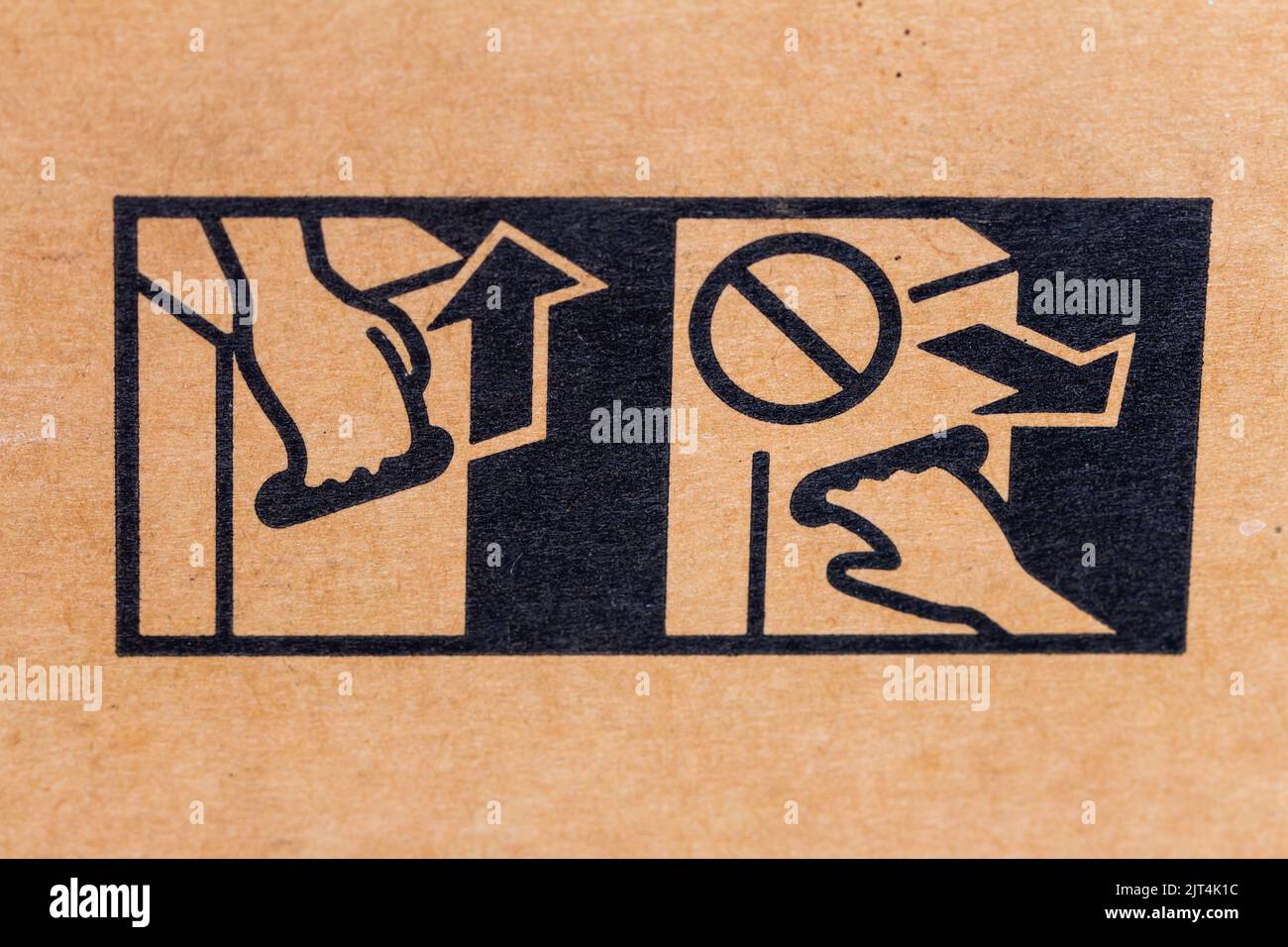 Packaging symbol to indicate not to pull the package and proper war way is to lift and carry the package. Do not pull Stock Photo