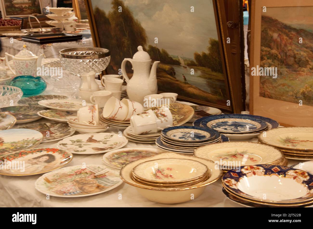 Second Hand Stall, Portobello Green Market, London, UK. Portobello Road