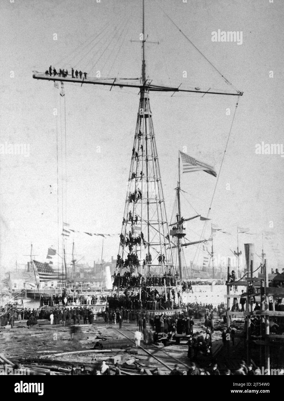 U.S. Navy armored cruiser, USS Maine (ACR1) (25052561143 Stock Photo