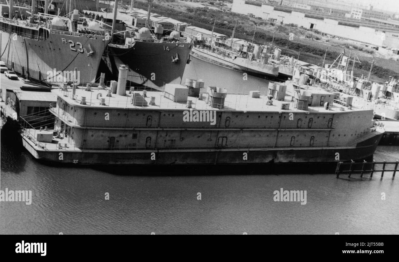 U.S. Navy barracks ship APL-3 laid up at Mare Island, California (USA), on 30 July 1971 Stock Photo