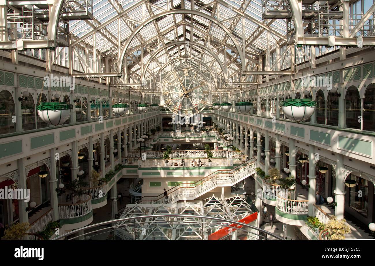 St Stephen's Green Shopping Centre, Dublin, Eire.  Elegant old building converted into shopping centre/mall Stock Photo